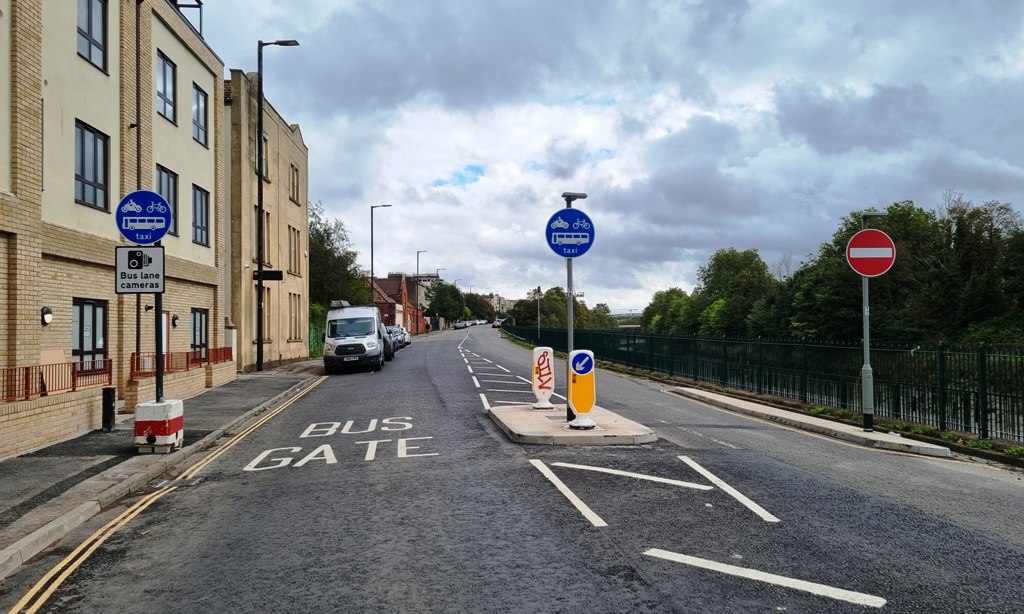 Cumberland Road Bus Gate operational
